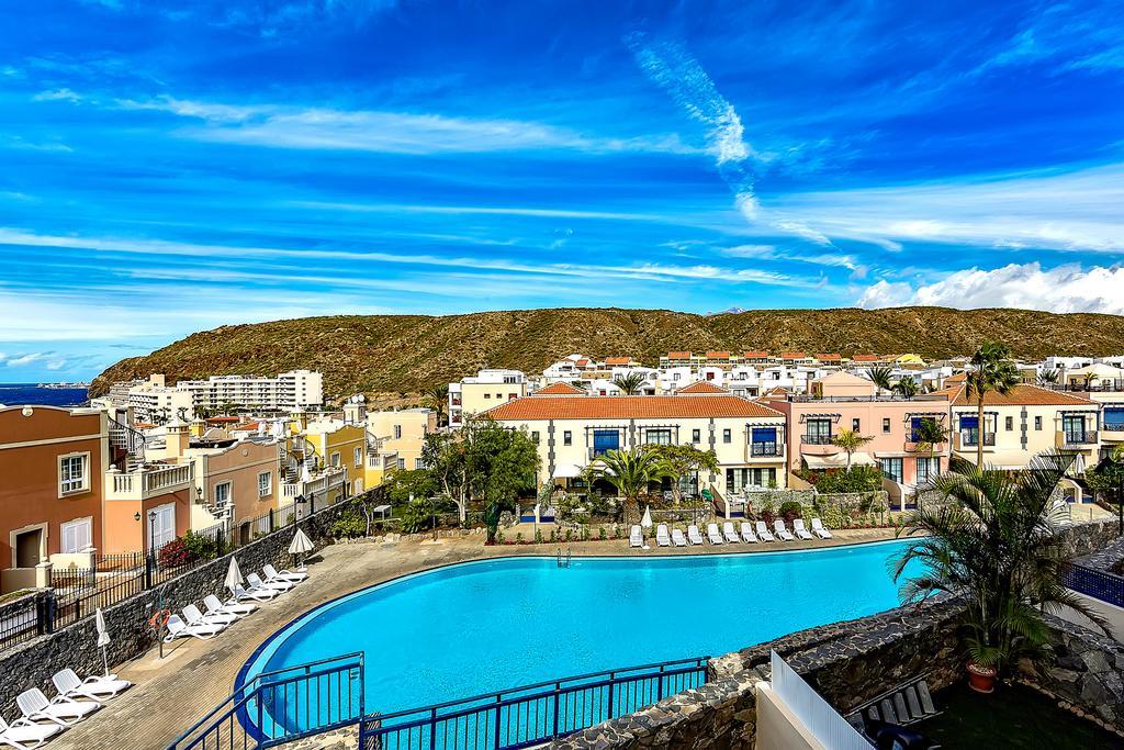 Beautiful House In Club De Mar Appartement Palm-mar Buitenkant foto